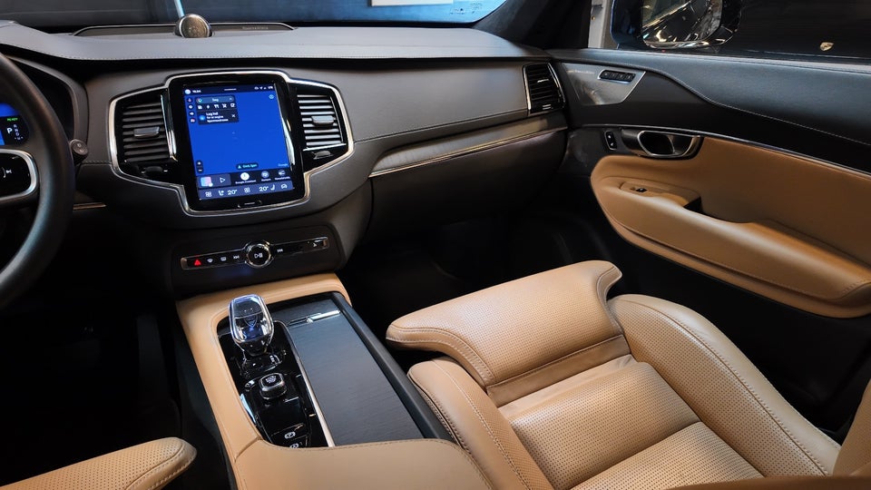 Volvo XC90 2,0 T8 ReCharge Ultimate Dark aut. AWD 7prs 5d