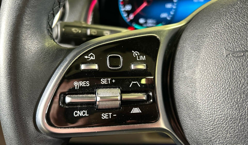 Mercedes EQB250 Progressive 7prs 5d