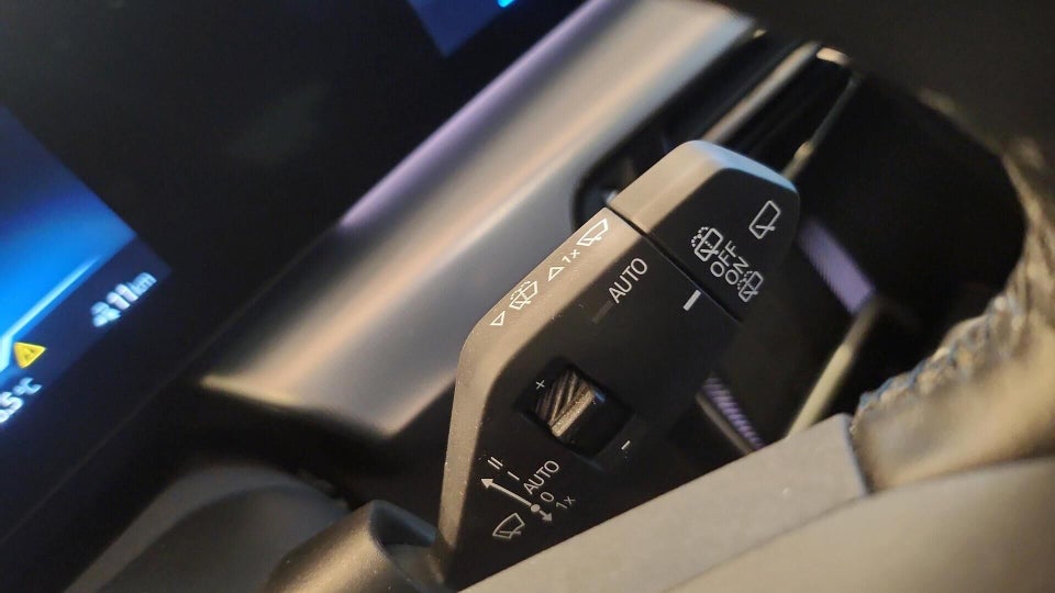 BMW iX1 xDrive30 X-Line 5d