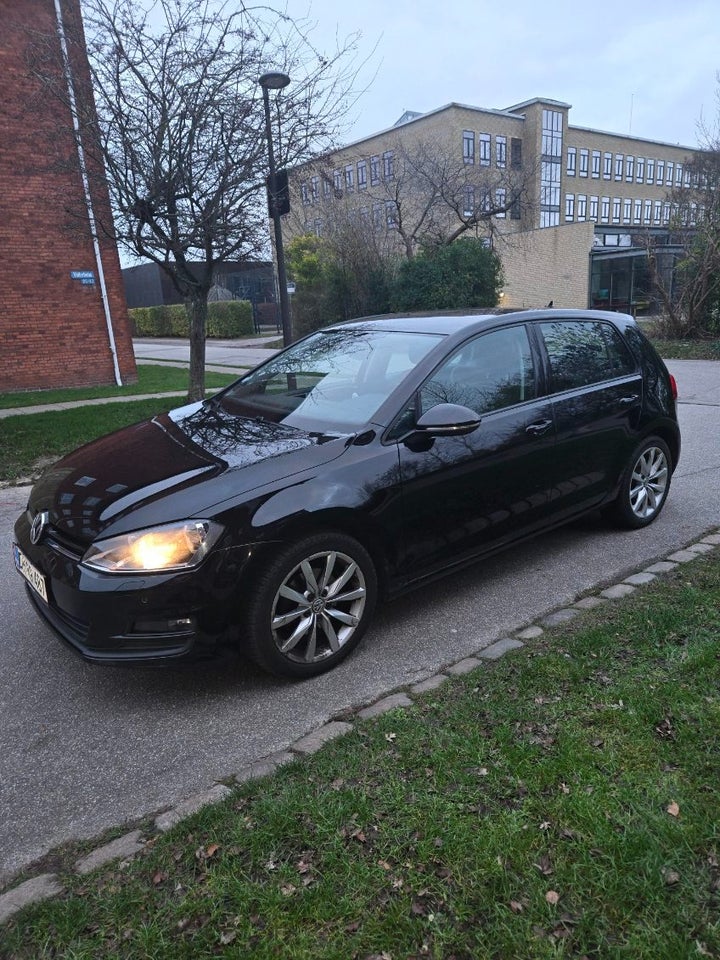 VW Golf VII 1,4 TSi 122 Comfortline BMT 5d