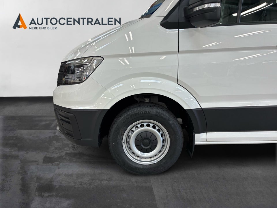 VW Crafter 35 2,0 TDi 177 Kassevogn L3H3 aut.