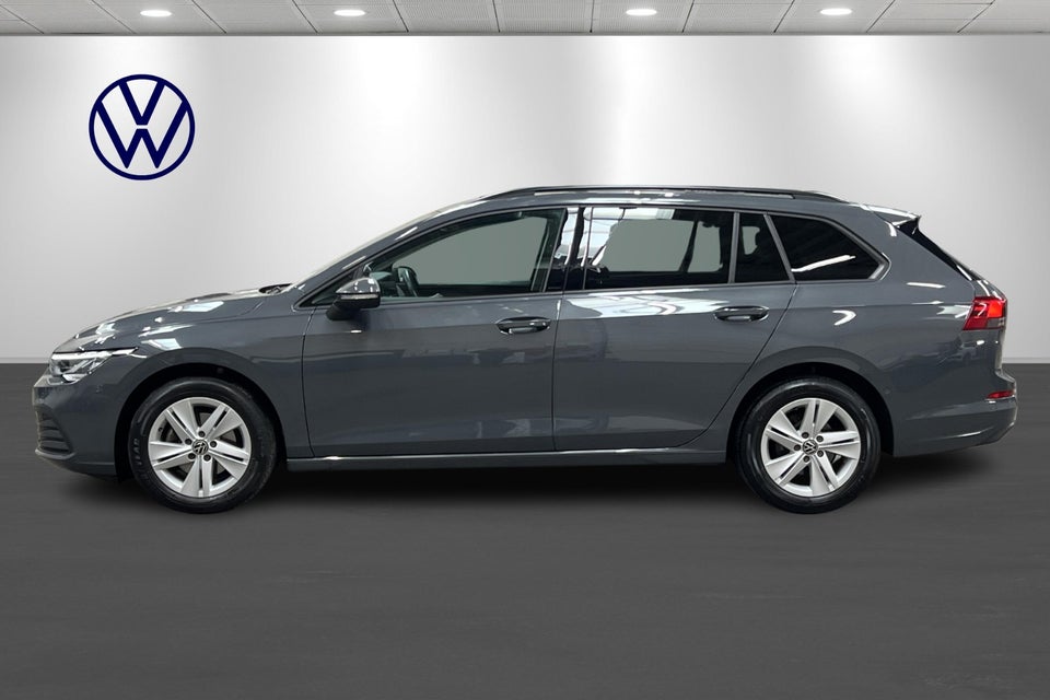 VW Golf VIII 1,5 eTSi 130 Life Variant DSG 5d