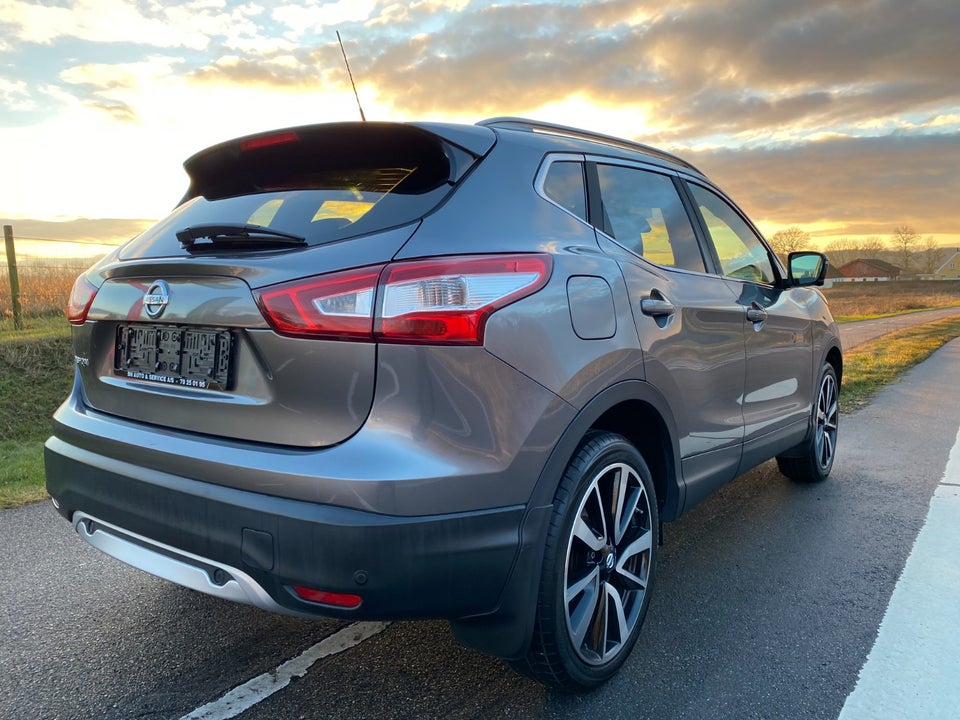 Nissan Qashqai 1,2 Dig-T 115 Tekna 5d