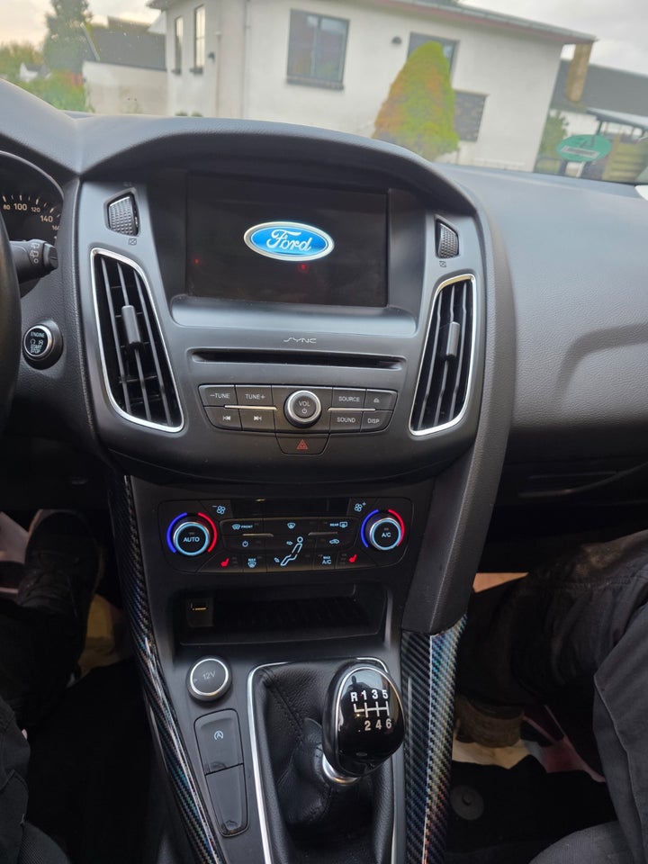 Ford Focus 1,0 SCTi 125 Titanium stc. 5d