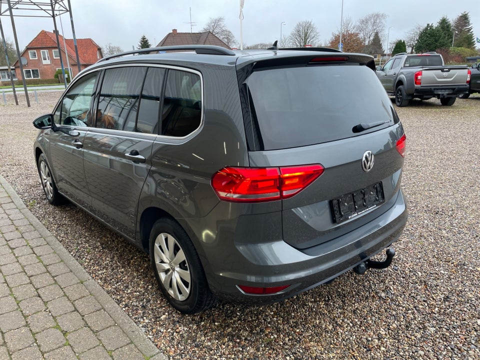 VW Touran 1,6 TDi 115 Comfortline DSG Van 5d