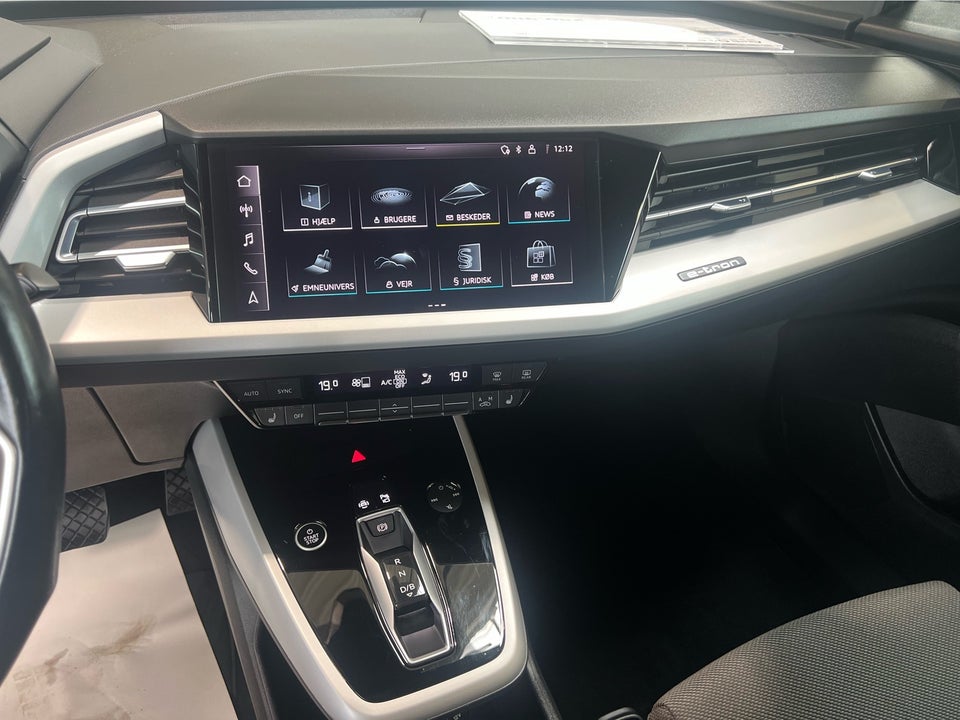 Audi Q4 e-tron 50 S-line quattro 5d