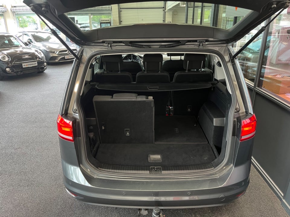 VW Touran 1,6 TDi 115 Comfortline DSG 7prs 5d