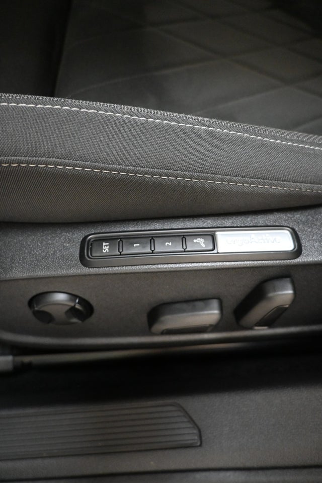 VW Golf VIII 1,5 eTSi 150 Style DSG 5d
