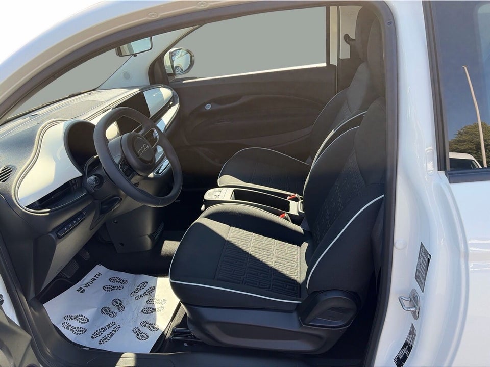 Fiat 500e 42 Icon 3d