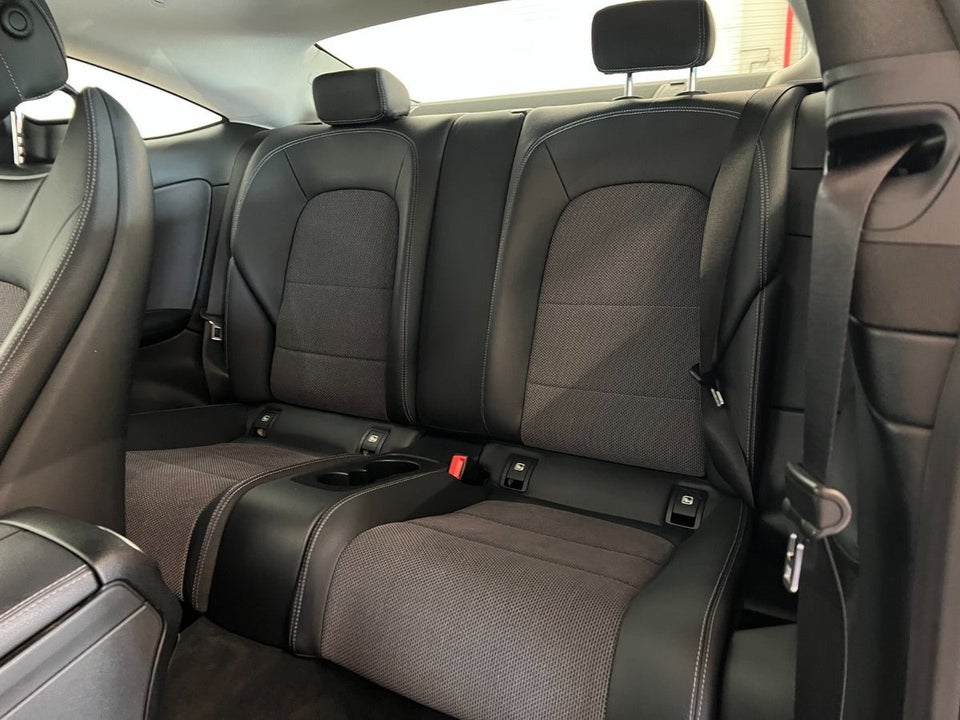 Mercedes C220 d 2,0 Advantage AMG Coupé aut. 2d