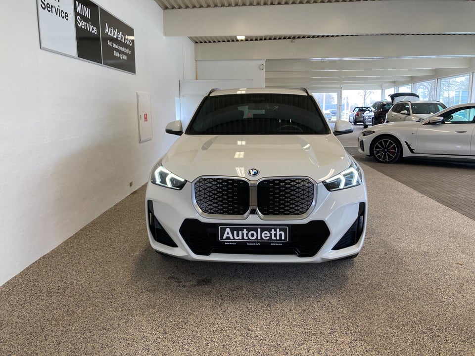 BMW iX1 xDrive30 Fully Charged M-Sport 5d