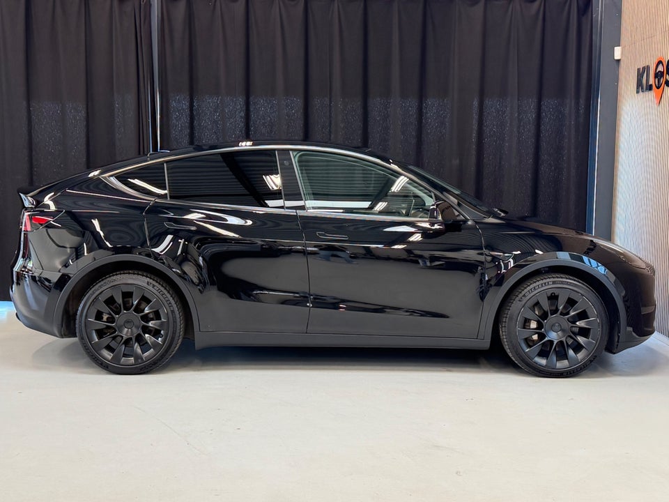 Tesla Model Y Long Range AWD 5d