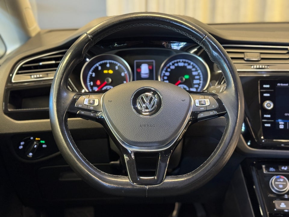 VW Touran 1,5 TSi 150 Highline DSG 7prs 5d