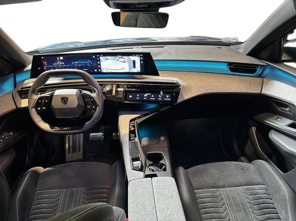 Peugeot e-5008 77 GT Pack 7prs 5d