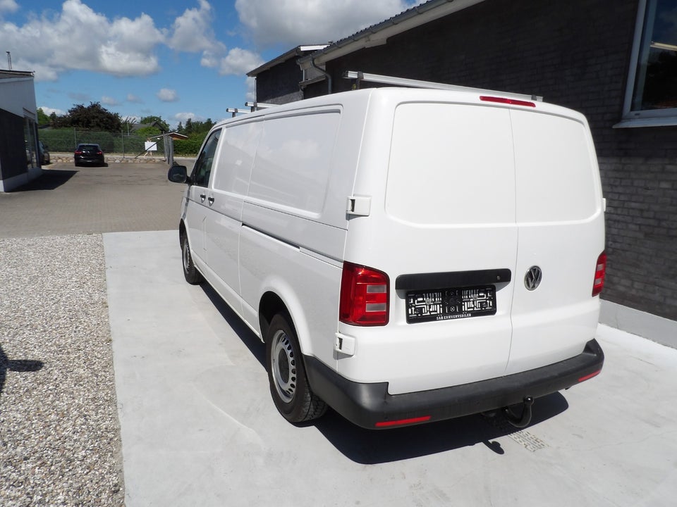 VW Transporter 2,0 TDi 150 Kassevogn DSG lang