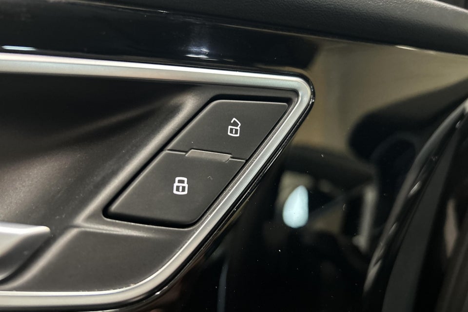 Audi Q4 e-tron 40 Attitude 5d