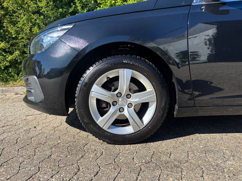 Peugeot 308 1,2 e-THP 130 Allure Sky SW 5d