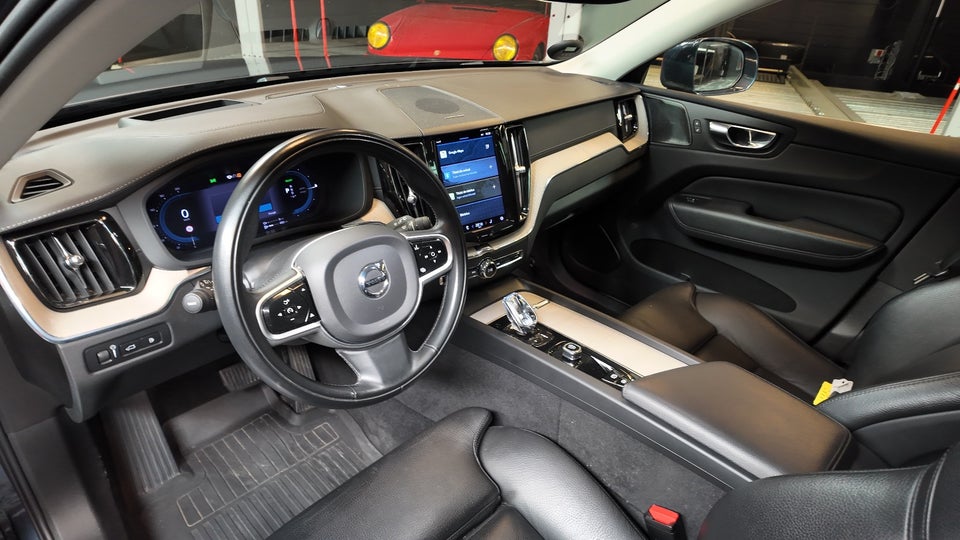 Volvo XC60 2,0 T8 ReCharge Inscription aut. AWD 5d