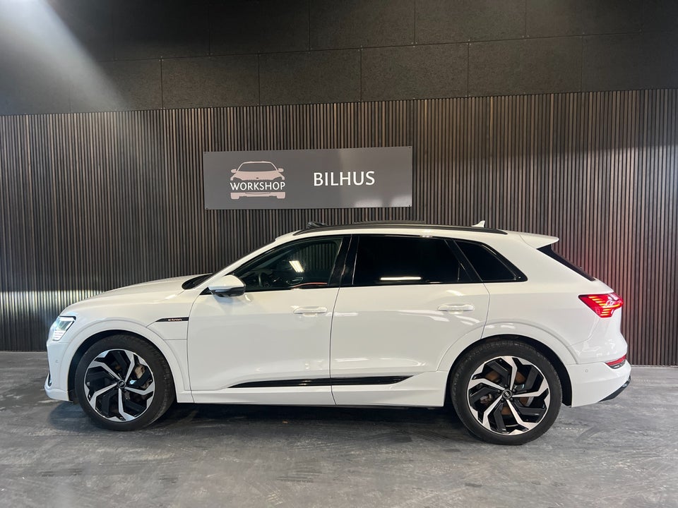 Audi e-tron 55 S-line quattro 5d