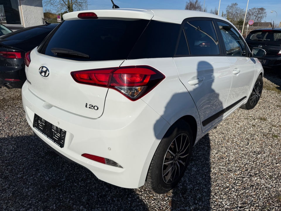 Hyundai i20 1,25 Trend 5d
