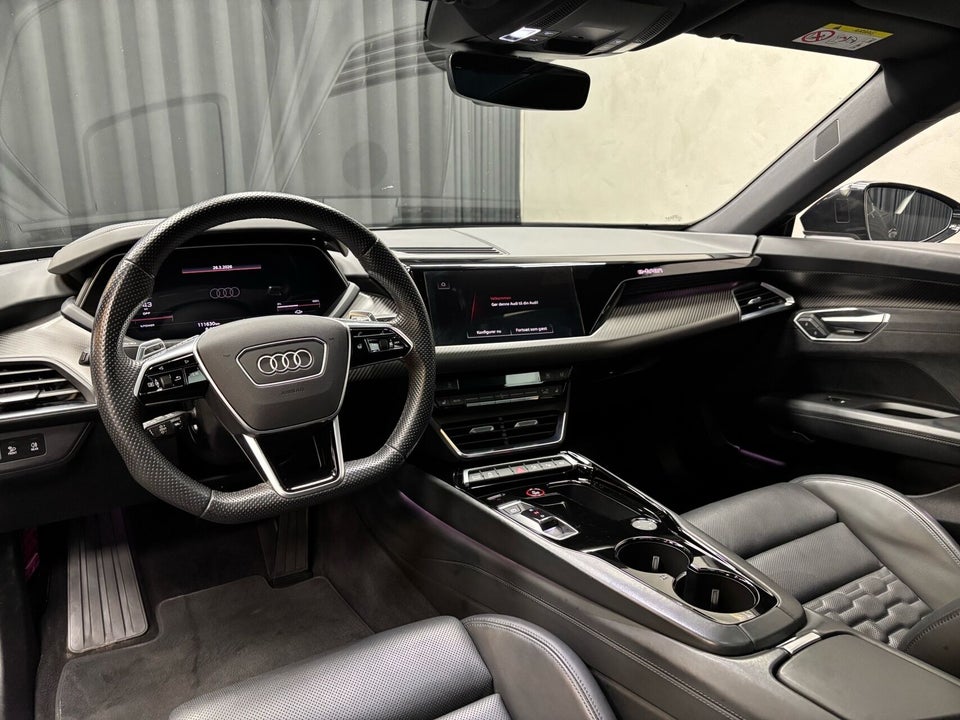 Audi e-tron GT quattro 4d