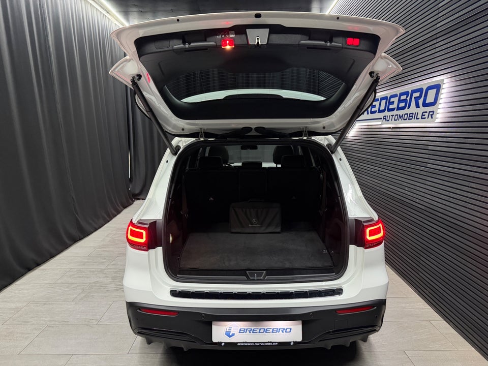 Mercedes EQB300 AMG Line 4Matic 7prs 5d