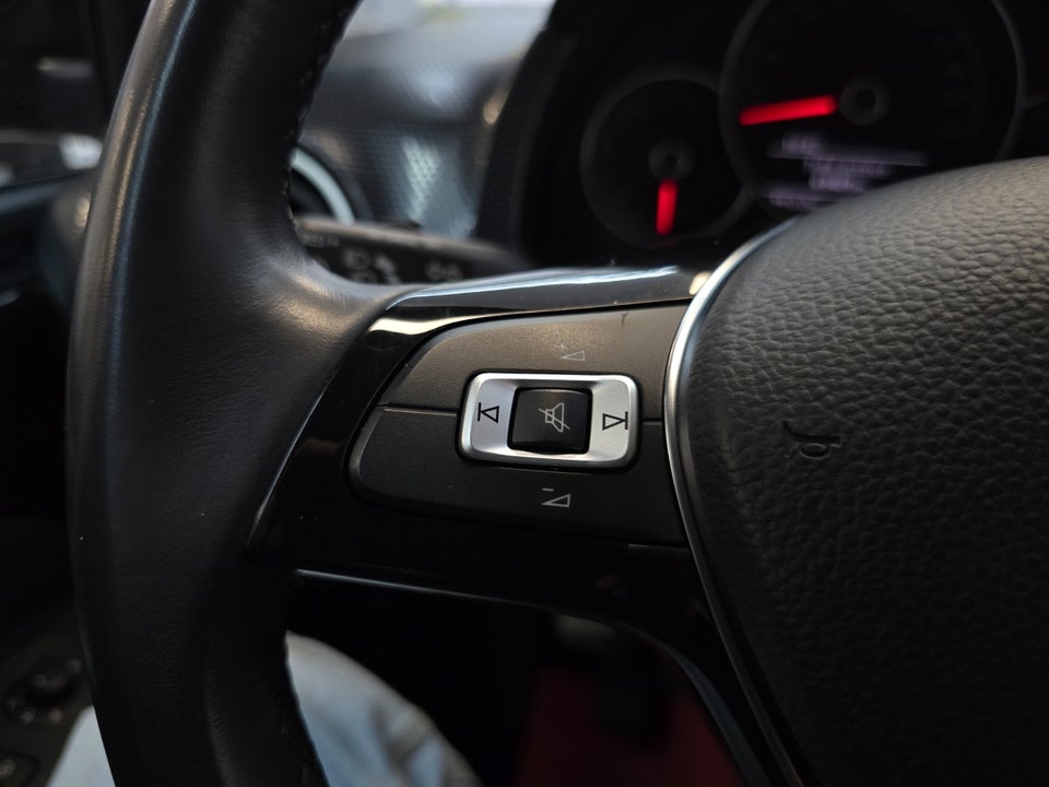 VW Up! 1,0 MPi 60 Move Up! BMT 5d