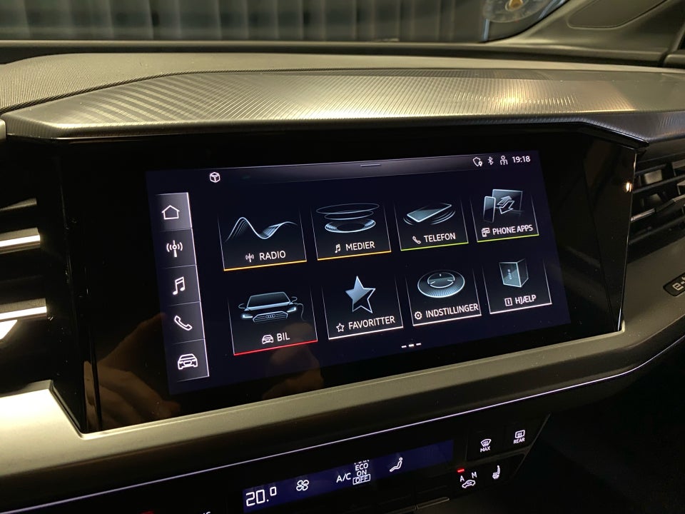 Audi Q4 e-tron 40  5d