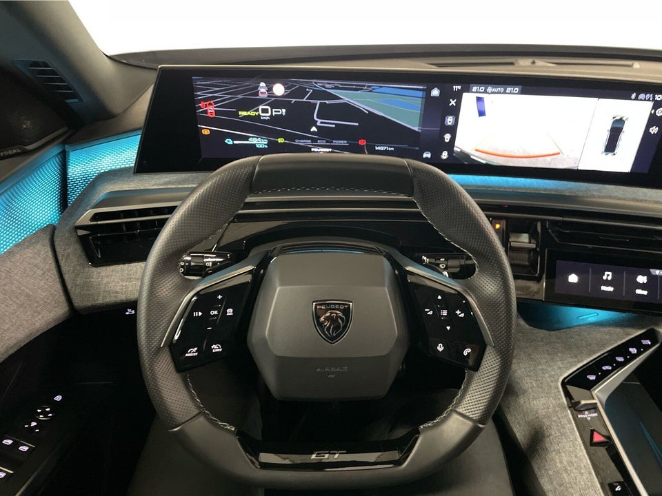 Peugeot e-3008 77 GT Pack 5d
