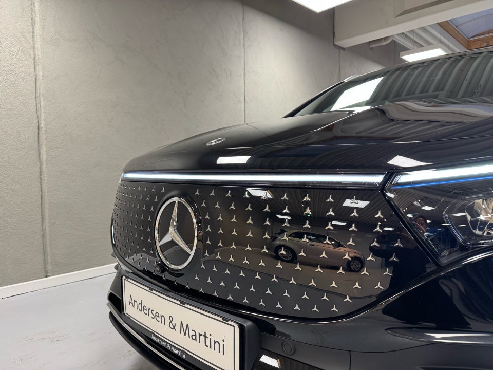 Mercedes EQA300 AMG Line 4Matic 5d