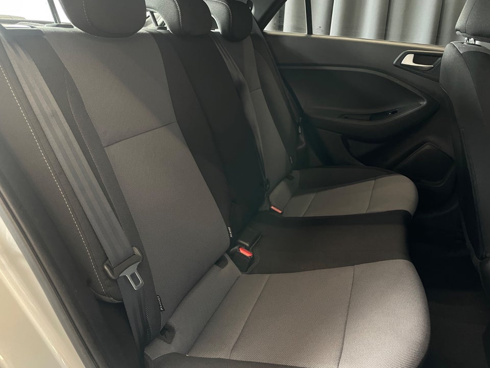 Hyundai i20 1,25 Vision 5d