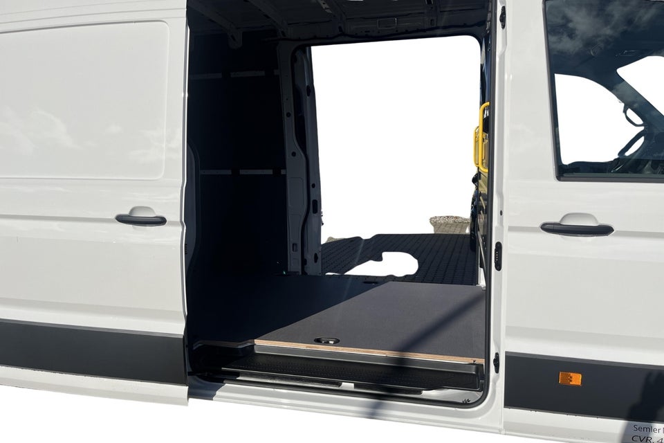 VW Crafter 35 2,0 TDi 177 Comfort Kassevogn L4H3 aut.