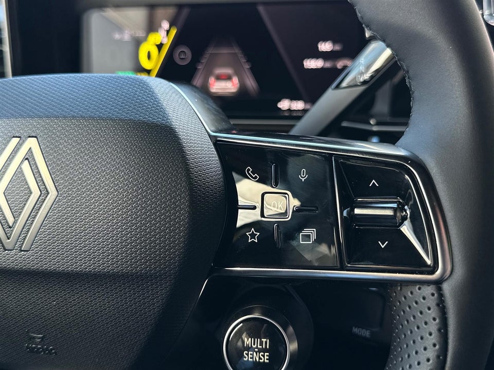 Renault 5 E-Tech 52 Techno 5d