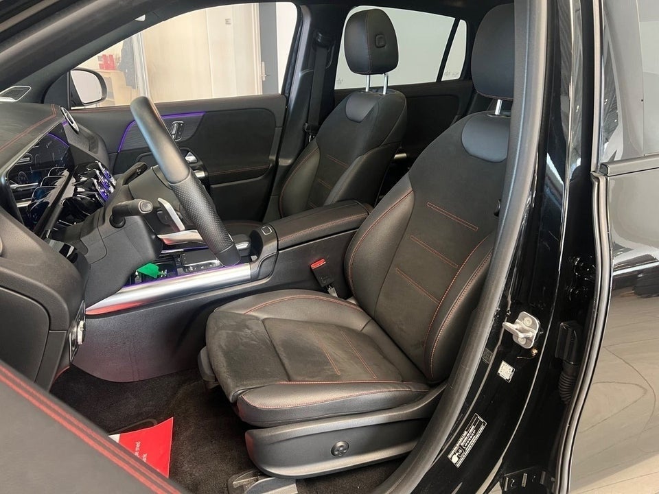 Mercedes EQA300 AMG Line 4Matic 5d