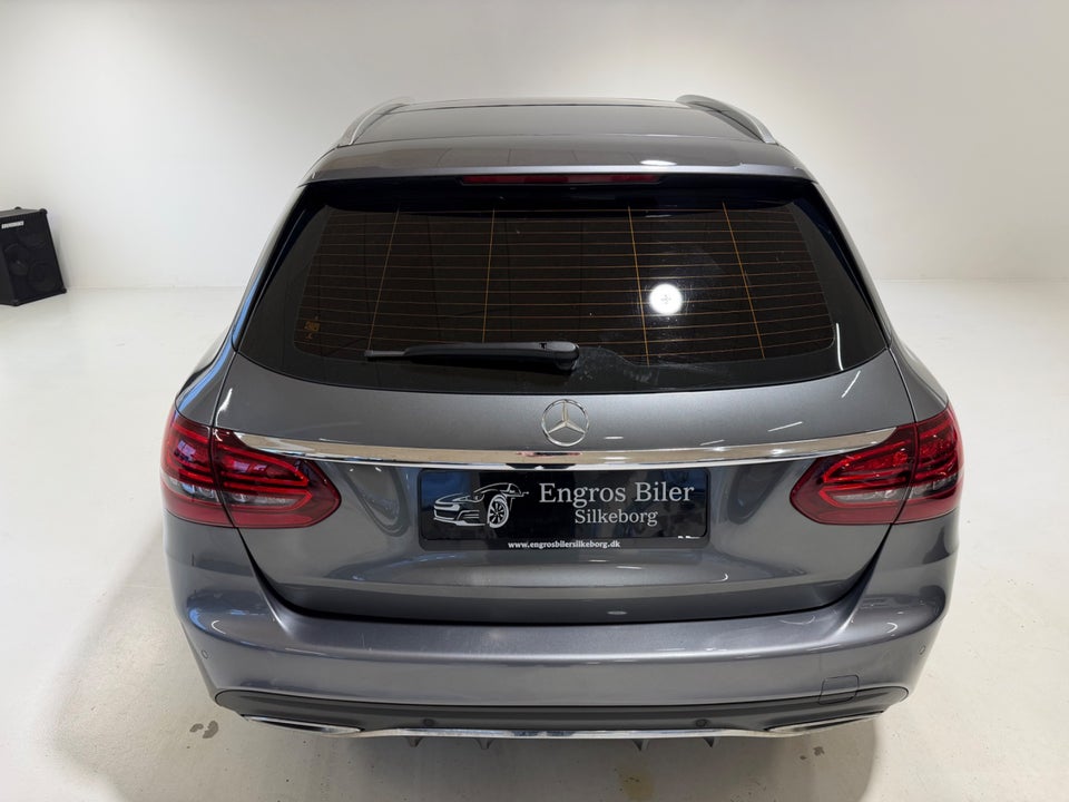Mercedes C220 d 2,0 AMG Line stc. aut. 5d