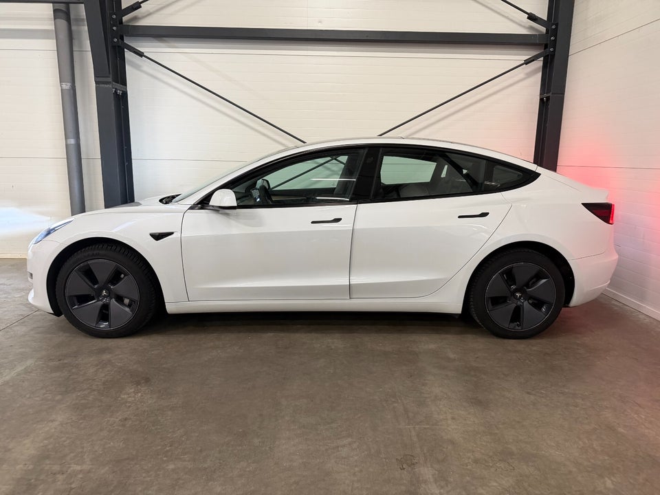 Tesla Model 3 Long Range RWD 4d