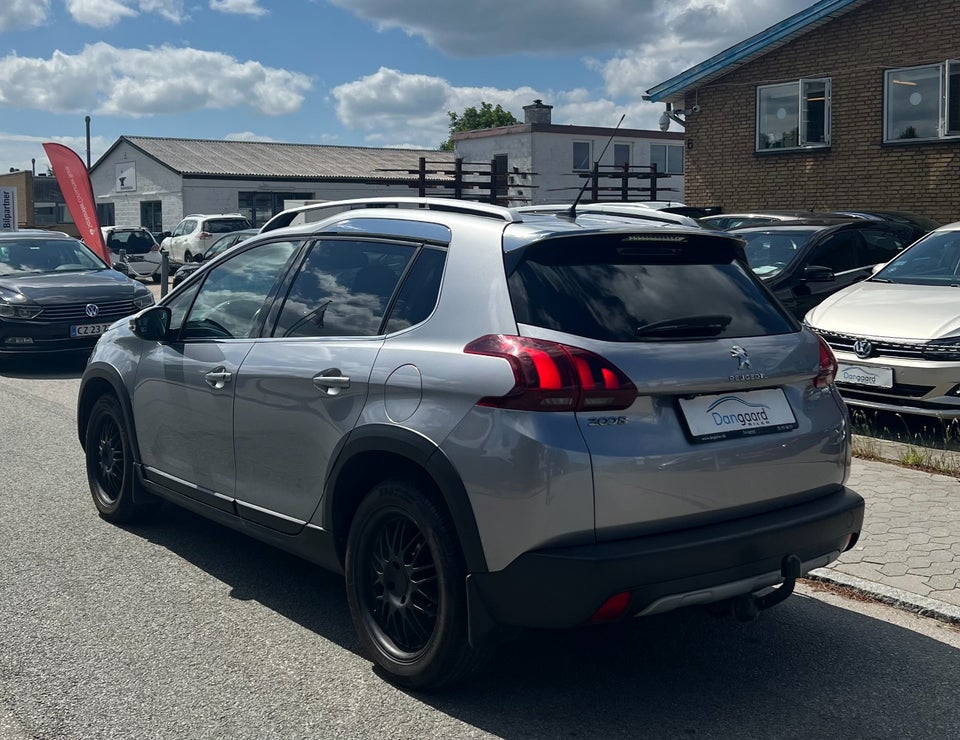 Peugeot 2008 1,6 BlueHDi 100 Allure 5d