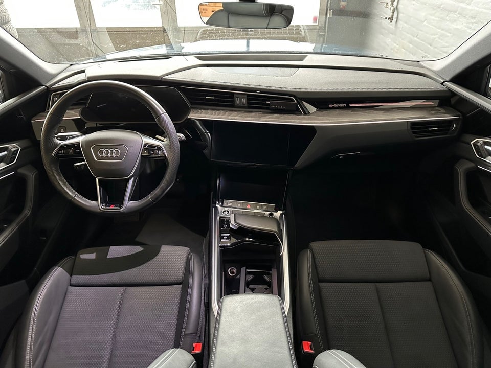Audi e-tron 55 S-line quattro 5d