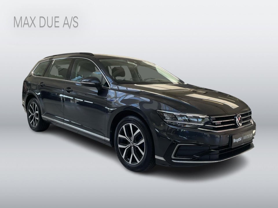 VW Passat 1,4 GTE High DSG 4d