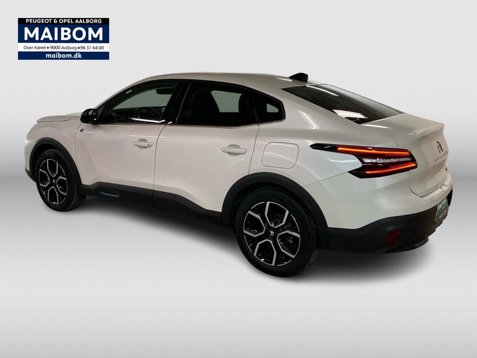 Citroën ë-C4 X 50 Shine 4d