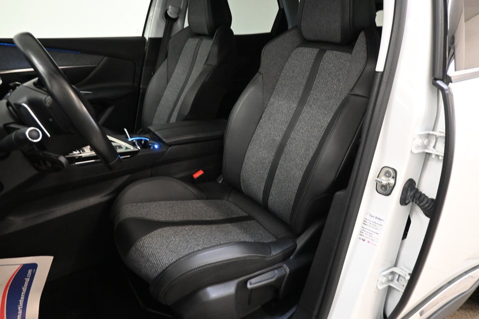 Peugeot 3008 1,2 PureTech 130 Allure Limited EAT8 5d