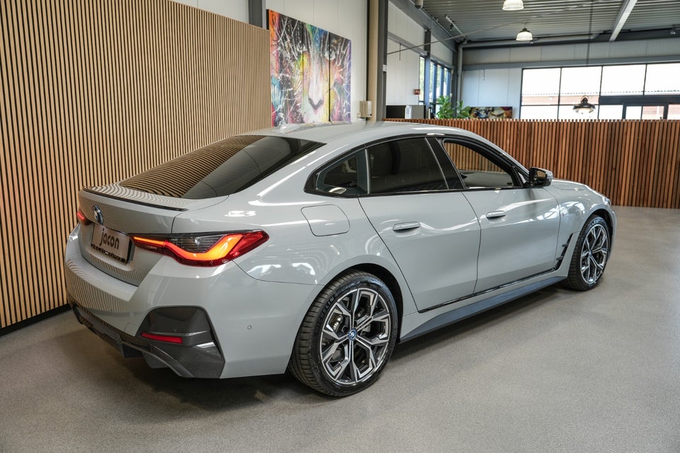 BMW i4 eDrive40 Fully Charged M-Sport 5d