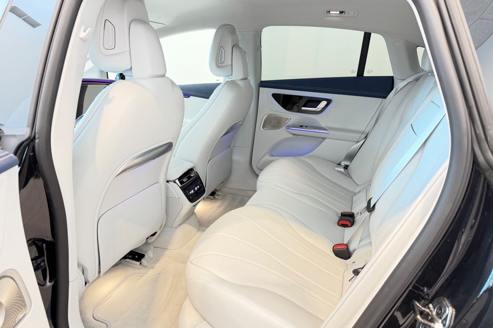 Mercedes EQE300 AMG Line 4d