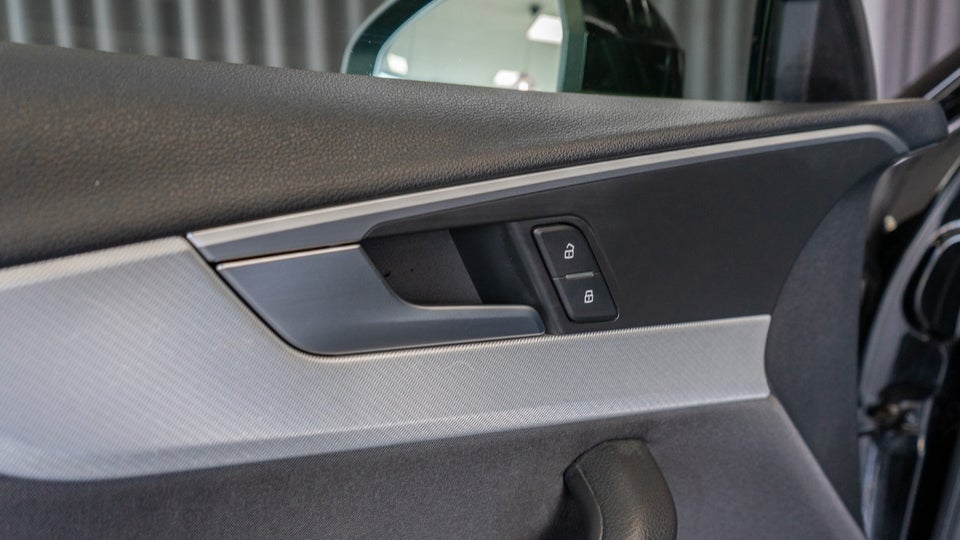 Audi A4 2,0 TFSi 190 Sport S-tr. 4d