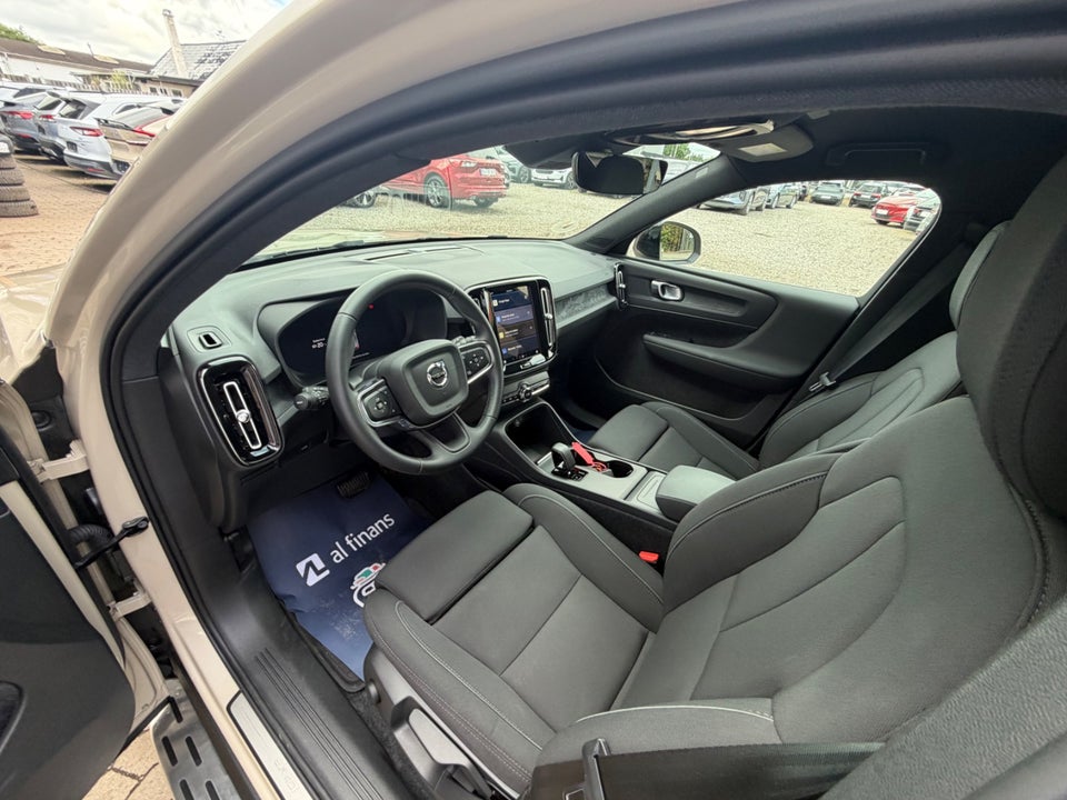 Volvo EX40 Extended Range Core 5d