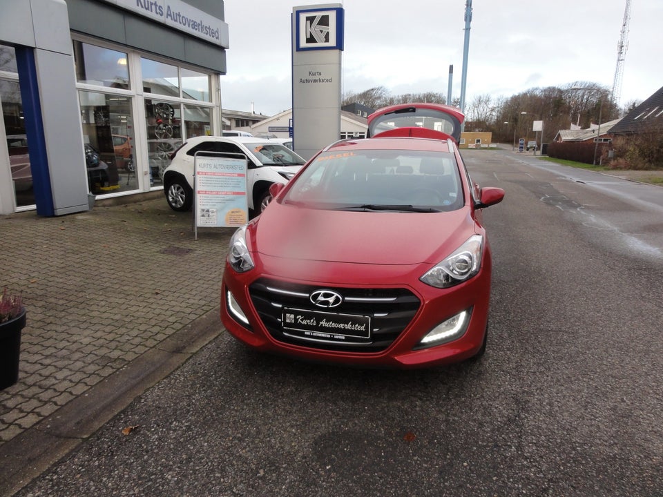 Hyundai i30 1,6 CRDi 110 Active+ CW 5d