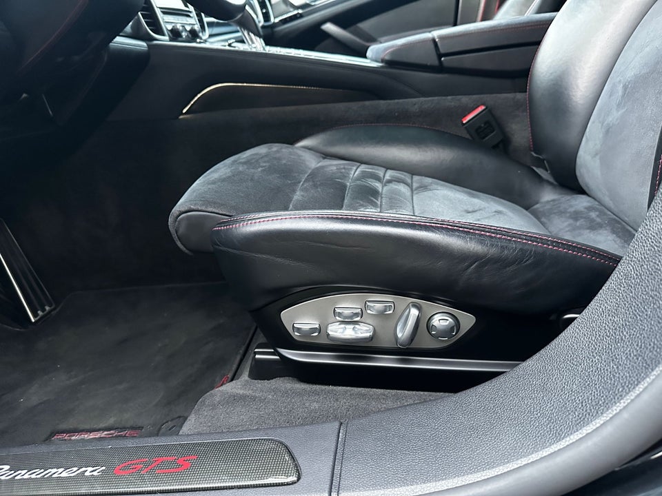 Porsche Panamera GTS 4,8 PDK 5d