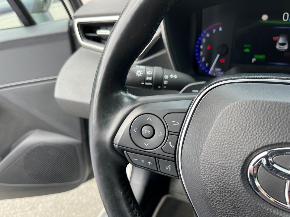 Toyota Corolla 2,0 Hybrid H3 Premium MDS 5d
