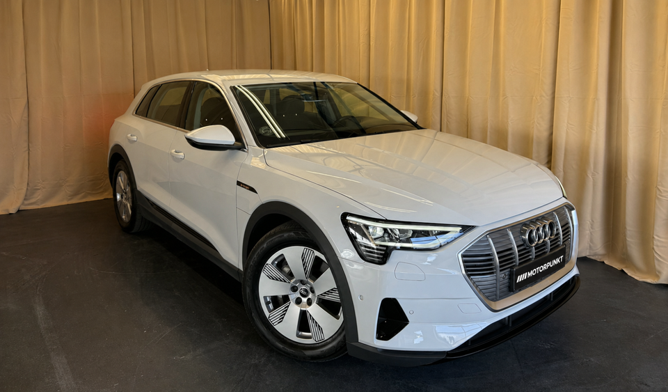 Audi e-tron 50 quattro 5d