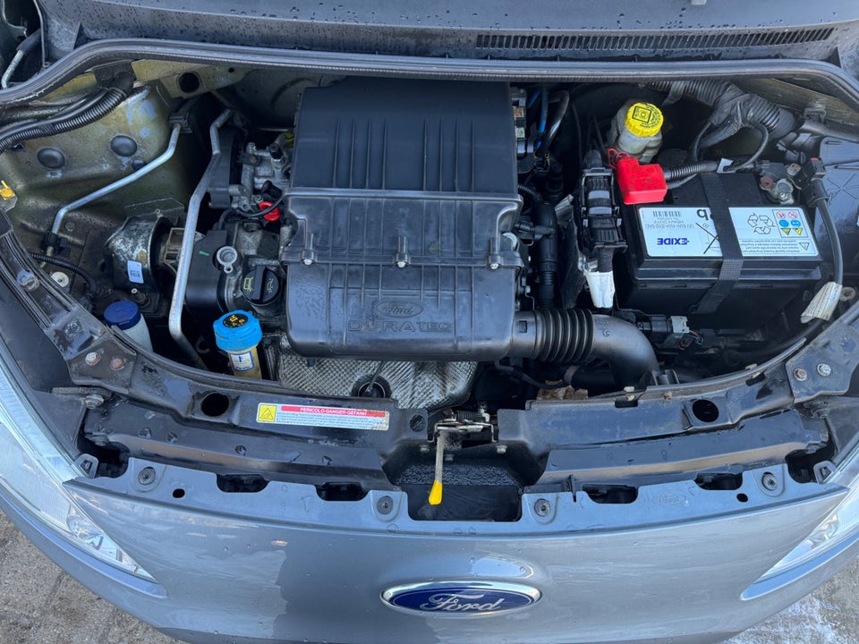 Ford Ka 1,2 Titanium 3d